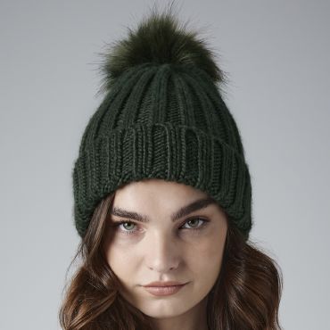 Gorro con pompón B413 Gorro con pompón B413