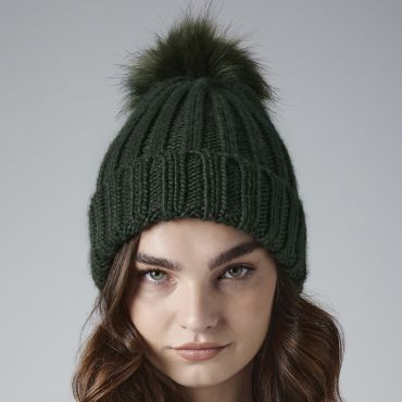 Gorro con pompón B413