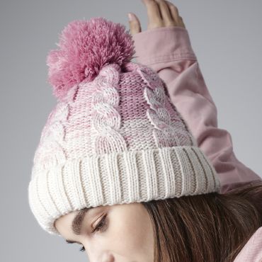 Gorro con pompón B459