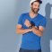 Camiseta cuello de pico ajustada hombre Slim Fit V-T. .