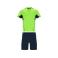 Equipación de fútbol niño Boca Kids. Color verde flúor/azul marino.