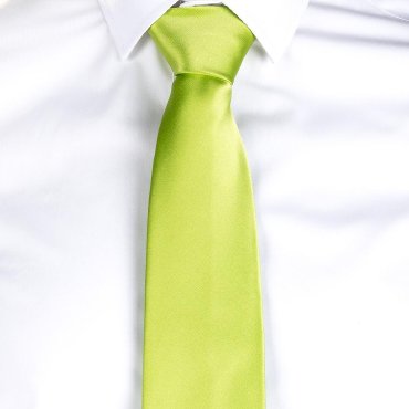 Corbata estrecha