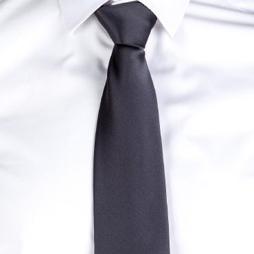 Corbata estrecha