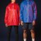 Chubasquero con capucha unisex PA250. .