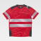 Camiseta alta visibilidad con bolsillo unisex C9242. Color rojo/gris oscuro.