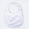 Babero sostenible niño Jerry BZ59. Color white.