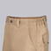 Bermuda multibolsillos elástica unisex Arce. Color beige.