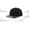 Gorra visera plana Atsnap. Color negro gris.
