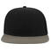 Gorra visera plana Atsnap. Color negro gris.