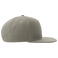 Gorra visera plana reciclada Snap back-s. Color gris.