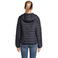 Chaqueta acolchada con capucha reciclada mujer Stream Hooded Women. Color azul profundo.