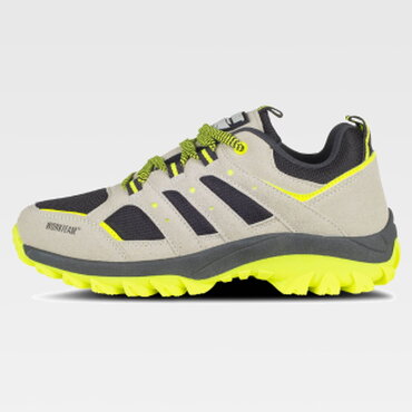 Zapatilla trecking reforzada P4015
