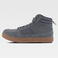 Zapatilla alta serraje P4019. Color gris.