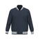 Chaqueta beisbolera sostenible unisex NS618. Color azul marino.